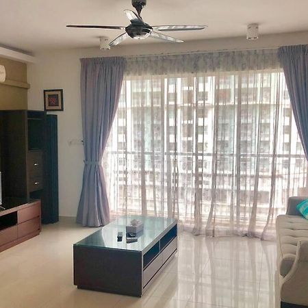 Spacious Studio Condo Near The Curve & Ikea Damansara Petaling Jaya Luaran gambar