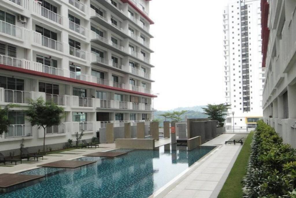 Spacious Studio Condo Near The Curve & Ikea Damansara Petaling Jaya Luaran gambar