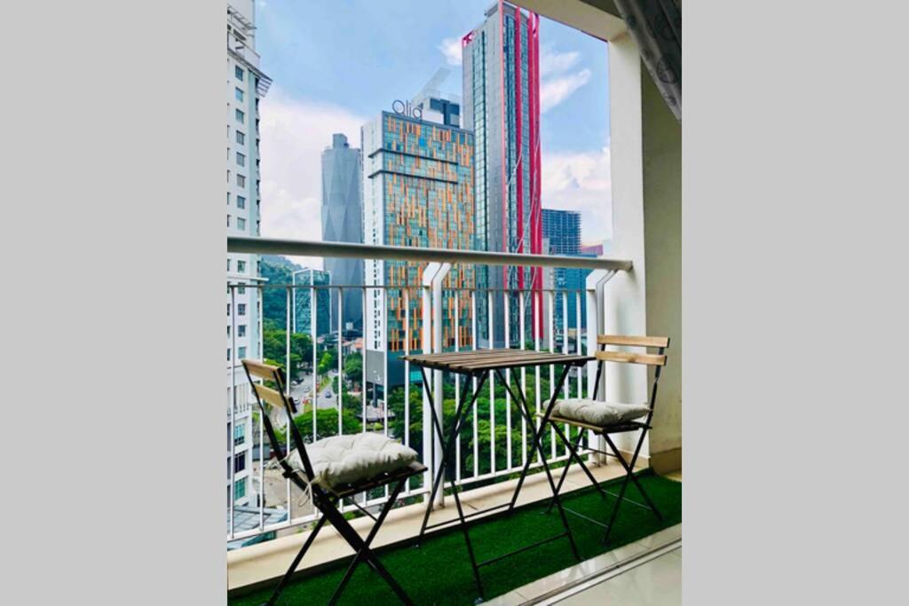 Spacious Studio Condo Near The Curve & Ikea Damansara Petaling Jaya Luaran gambar